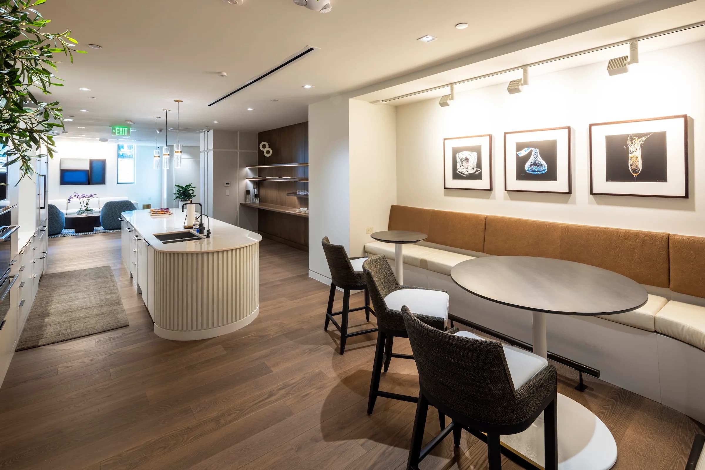 Hamra Jewelers - View 8